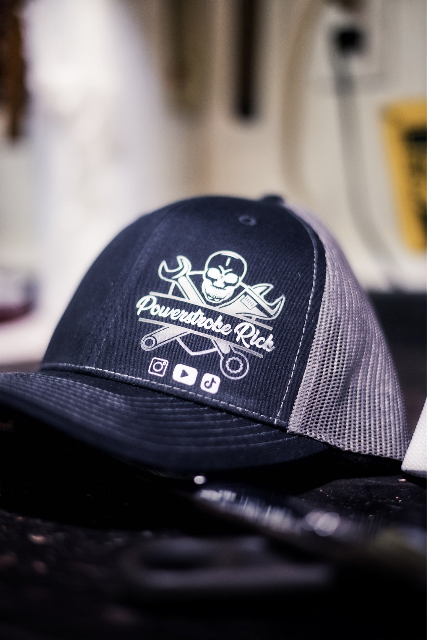 Trucker hat